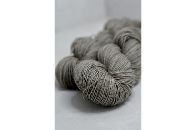 Nedažyta sruoga (merino vilna, jako vilna, nailonas) 2